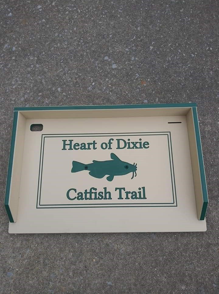 cutting board - bait board- custom logo- heart of dixie-12x18-tan-green-tan fat fish designz