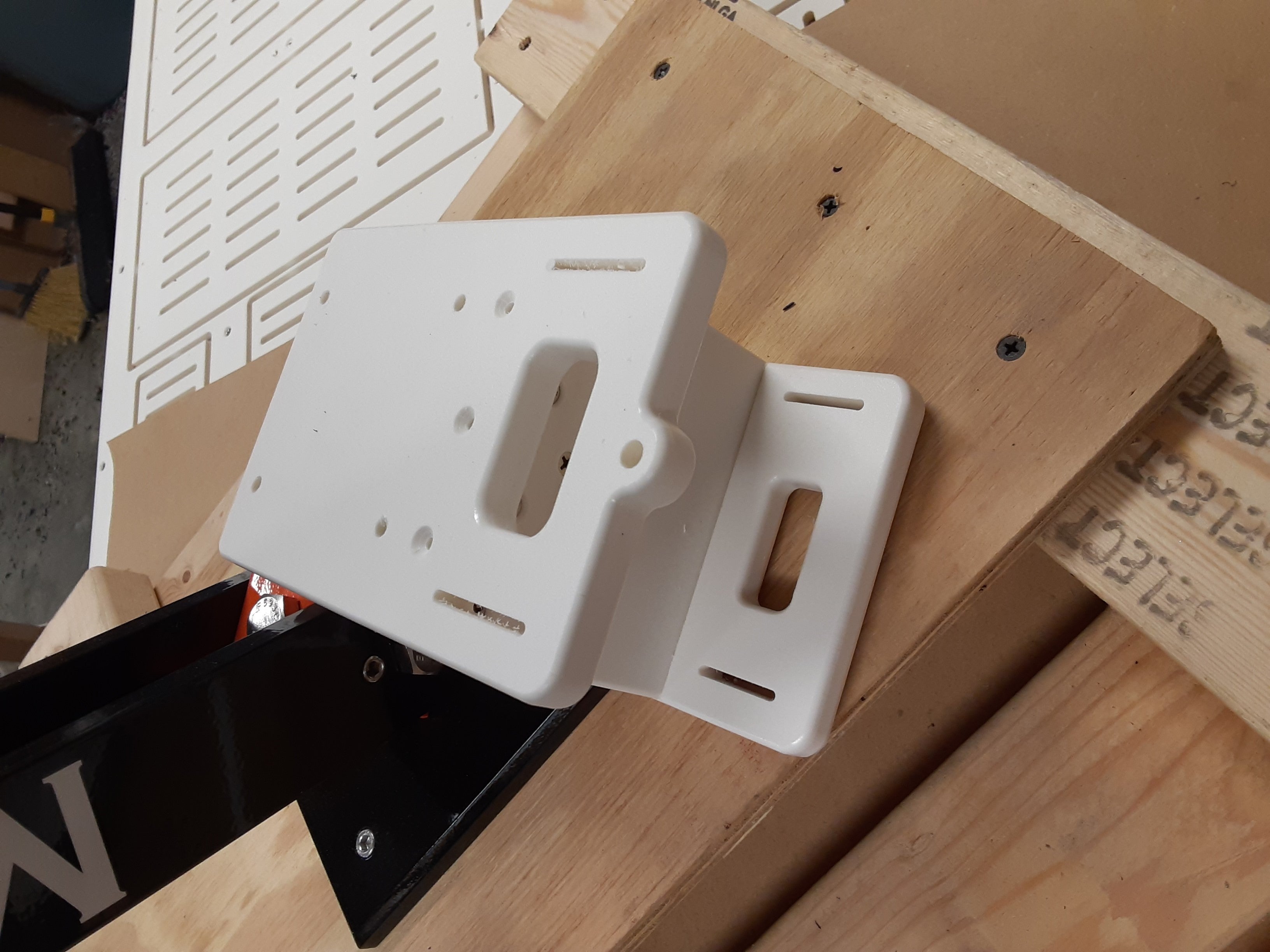 Mul-t-bar tool holder