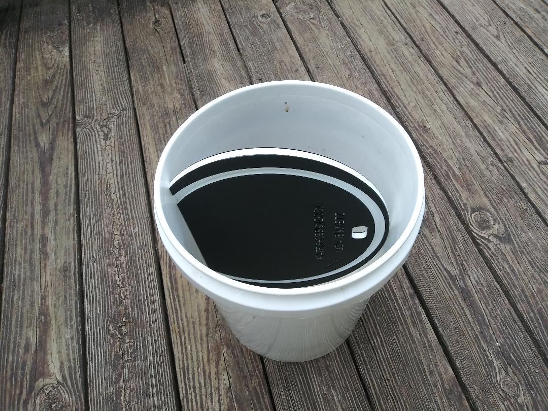 lidia bucketz-seat, cutting board, and lid all in one unit, fat fish designz, in bucket