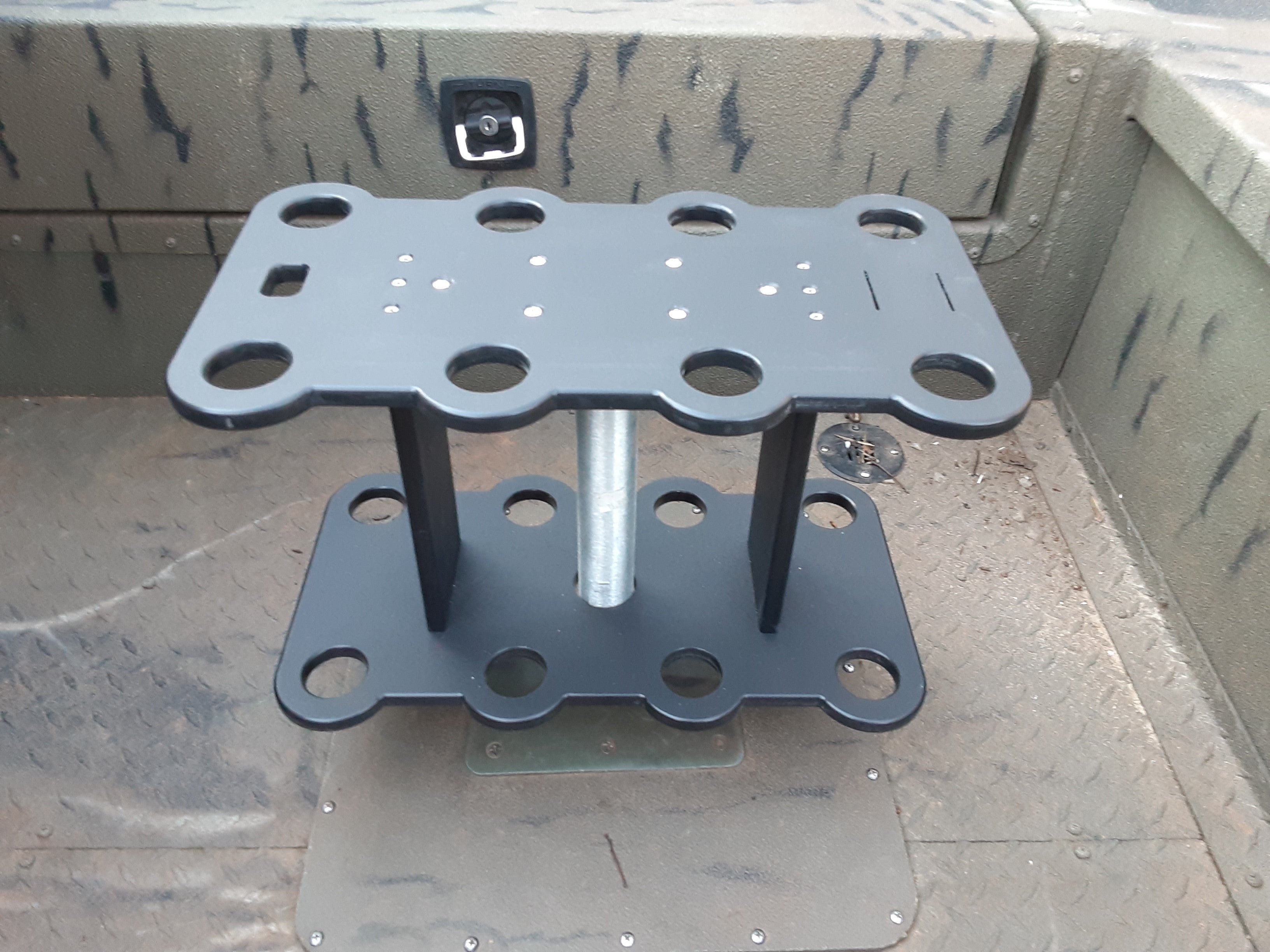 V8 XL seat post , vertical fishing rod rack (holds 8 catfish style rods)